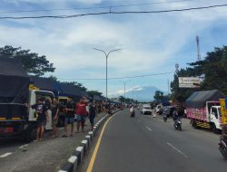 Aksi Demo “ODOL” di Jalan Ringroad Solo-Sragen Bikin Resah Pengguna Jalan